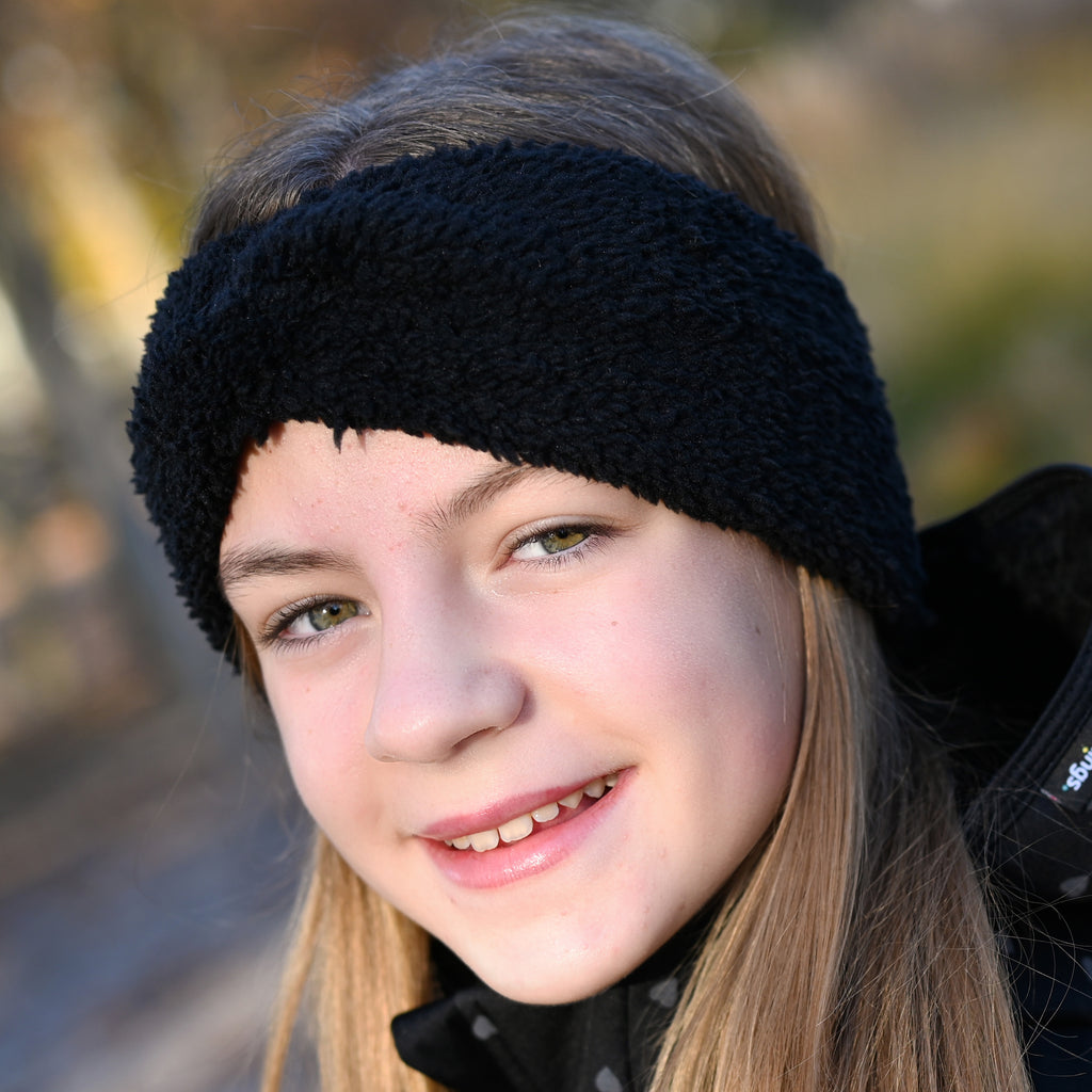 černá hřejivá čelenka