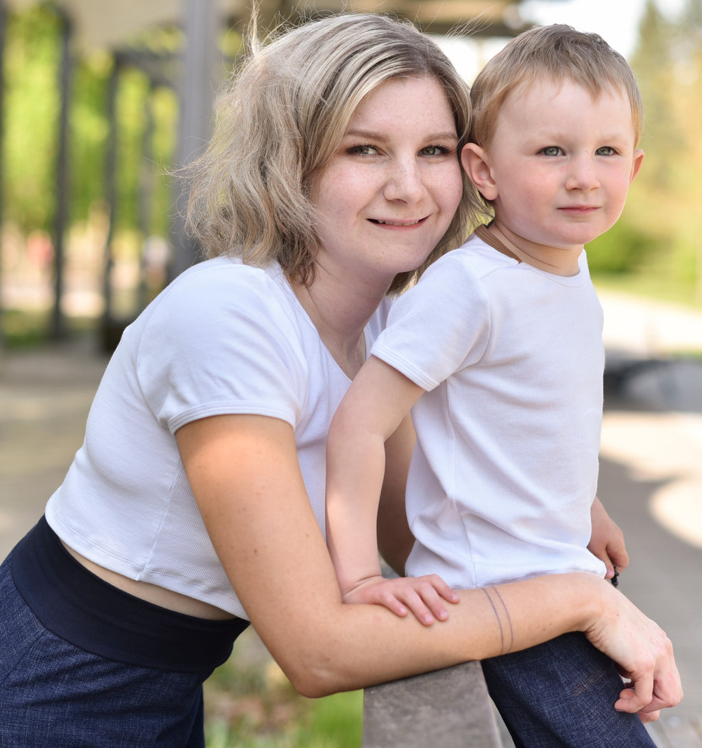 dámský bílý crop top
