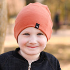 letní skořicová čepička z modalu