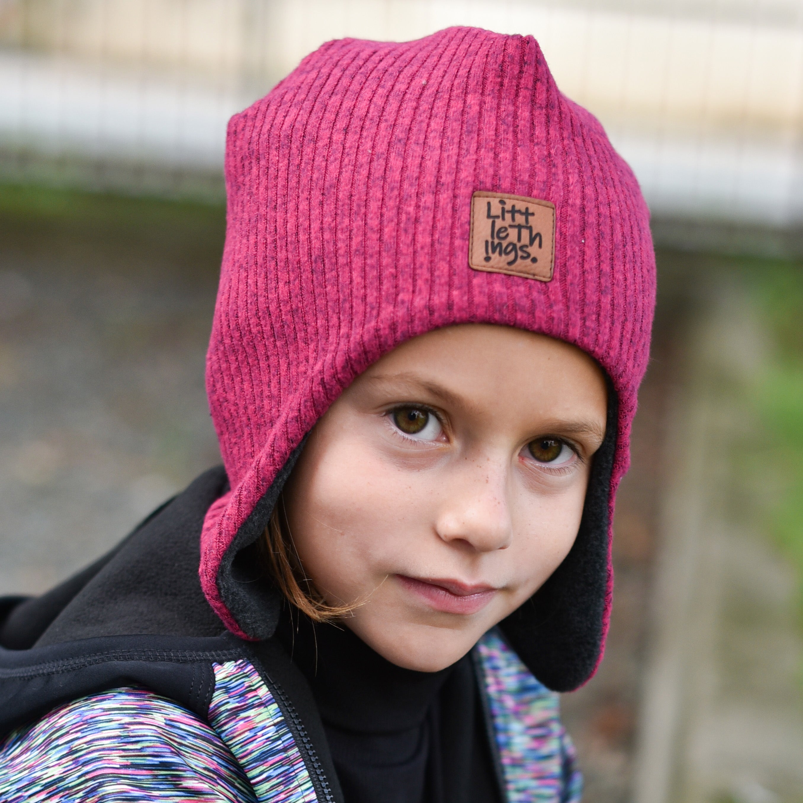 růžová svetrovinová ušanka podšitá microfleecem